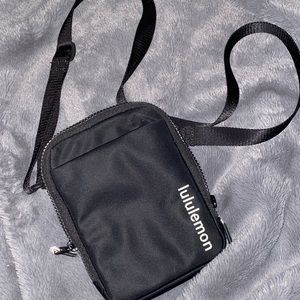 Lululemon crossbody